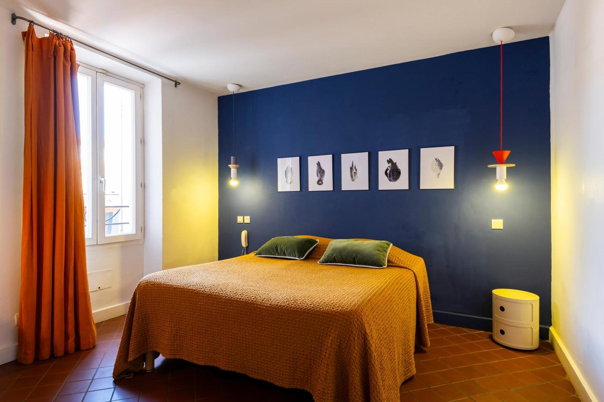 Burrhus Hotel 3*
